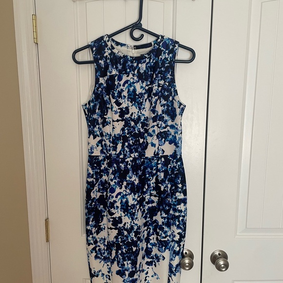 Vince Camuto fitted dress - Picture 7 of 11